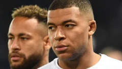 Mbappé le respondió a Neymar: la clase brutal del francés