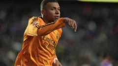 Mbappé metió un triplete y Real Madrid goleó al Valladolid